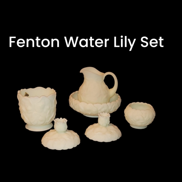 Fenton Custard Water Lily Set - Picture 1 of 1